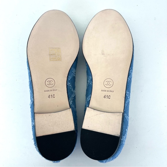 ♦️SOLD♦️CHANEL Blue Denim Black Cap Toe Grosgrain CC Logo Ballerina Flats Sz - Picture 12 of 14